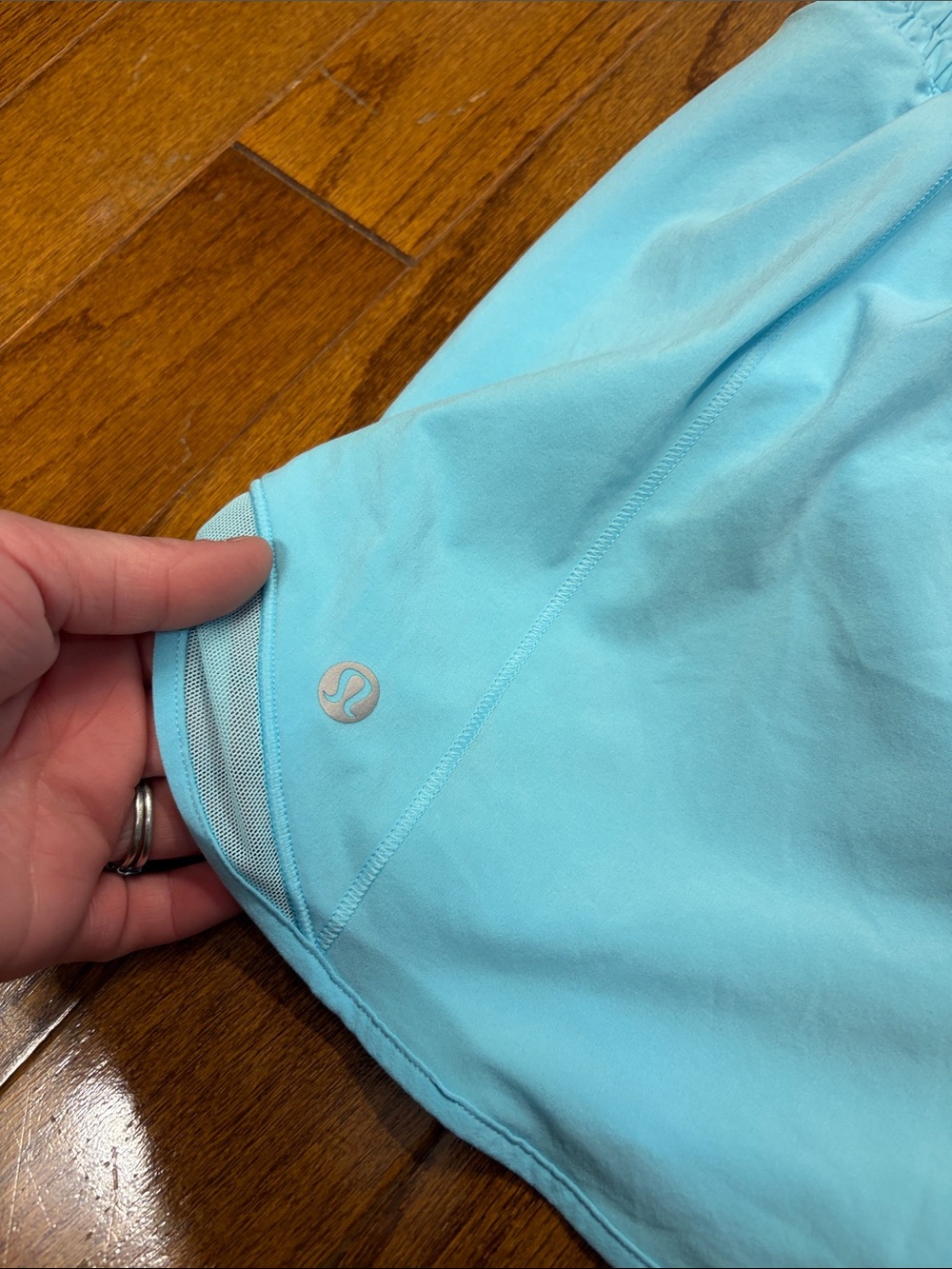 138. Lululemon Hotty Hot High-Rise Lined Short 4" Blue Chill size 12 - Picture 8 of 12